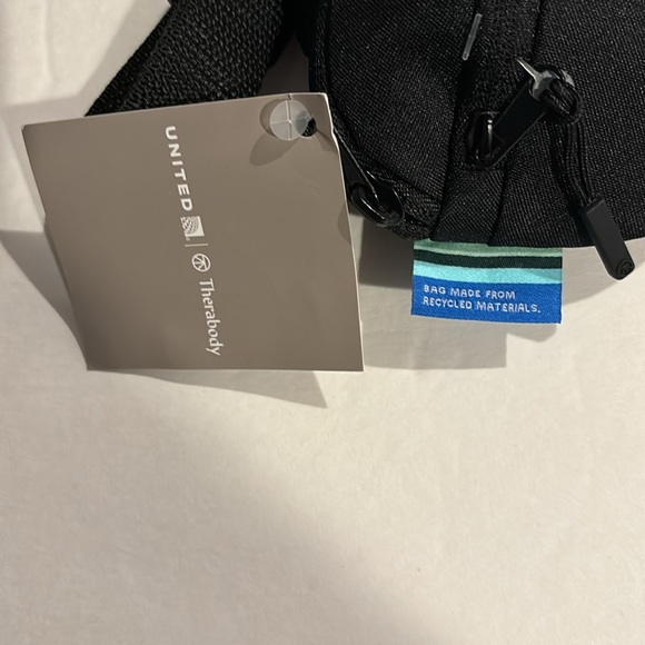 Therabody Travel Amenity Polaris Kit (NWT) - Picture 6 of 9